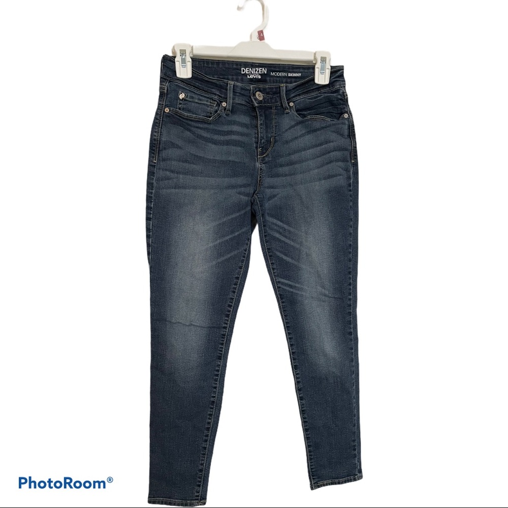 Denizen Levi’s Women’s Size 4 Blue Skinny Jeans